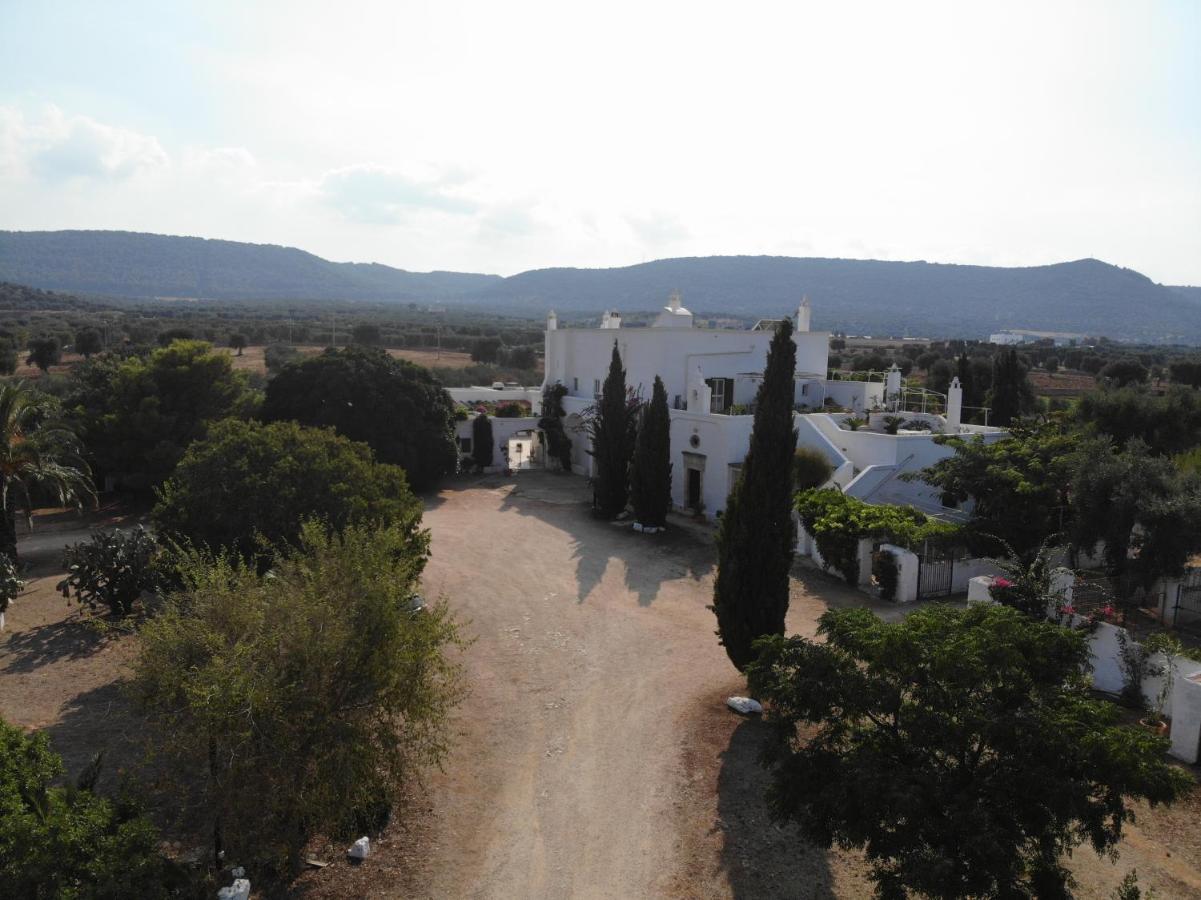 Masseria Parco Di Castro Montalbano  Buitenkant foto